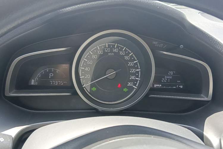 Used Mazda 3 Axela 2017 Hatchback 1.5L Automatic Luxury Model Emission Standard China V Instrument Cluster