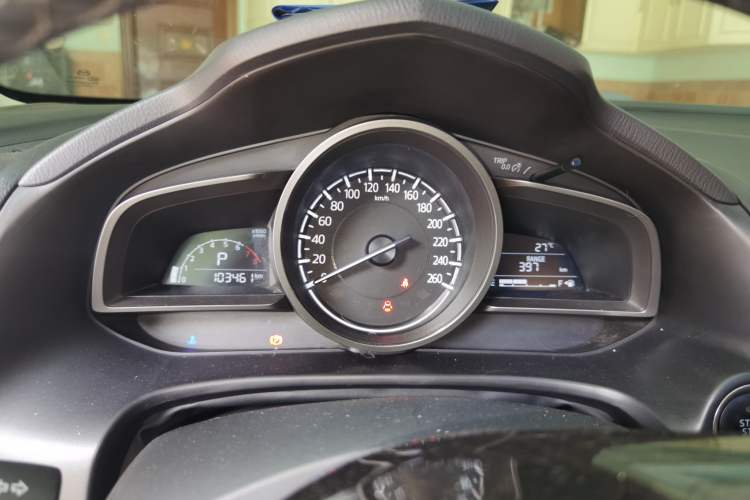 Used Mazda 3 Axela 2017 Sedan 1.5L Automatic Luxury Model Emission Standard China V Instrument Cluster