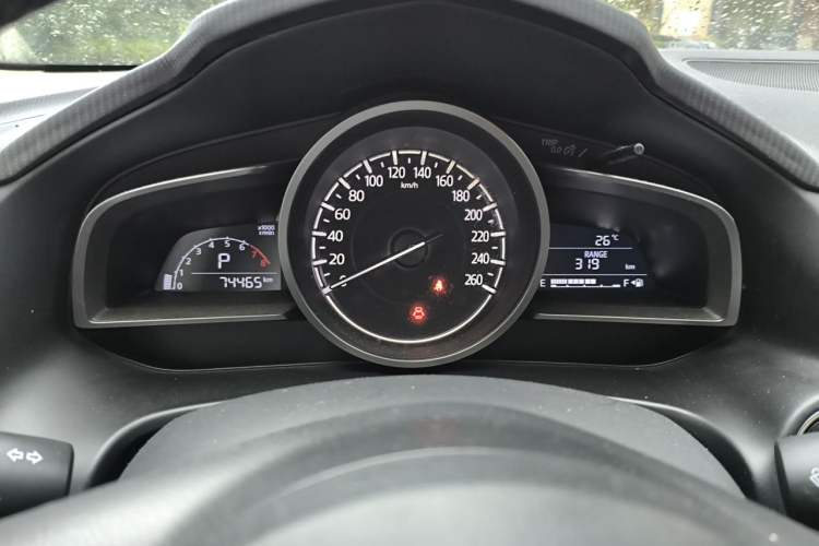 Used Mazda 3 Axela 2017 Hatchback 2.0L Automatic Luxury Model Emission Standard China V Instrument Cluster