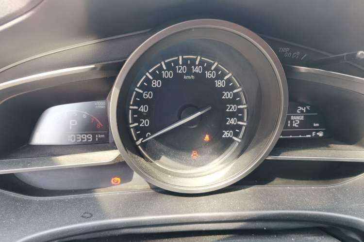 Used Mazda 3 Axela 2017 Sedan 1.5L Automatic Luxury Model Emission Standard China V Instrument Cluster