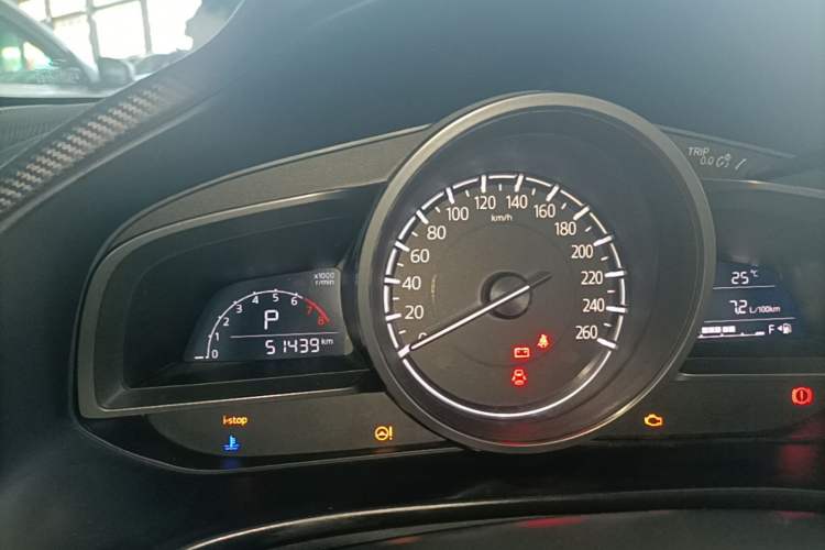 Used Mazda 3 Axela 2017 Sedan 1.5L Automatic Comfort Model Emission Standard China V Instrument Cluster