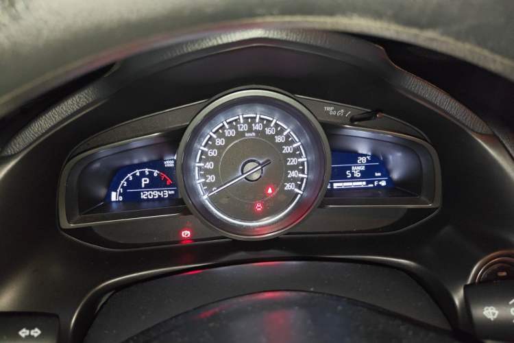 Used Mazda 3 Axela 2017 Sedan 1.5L Automatic Luxury Model Emission Standard China V Instrument Cluster