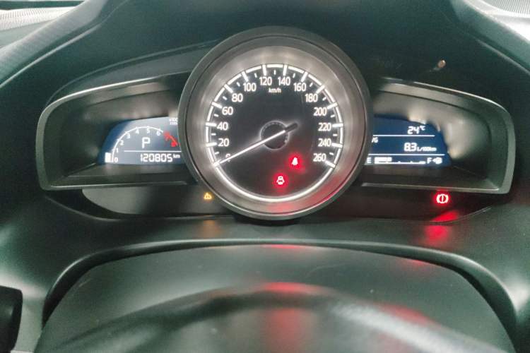 Used Mazda 3 Axela 2017 Sedan 1.5L Automatic Comfort Model China VI Standard Instrument Cluster