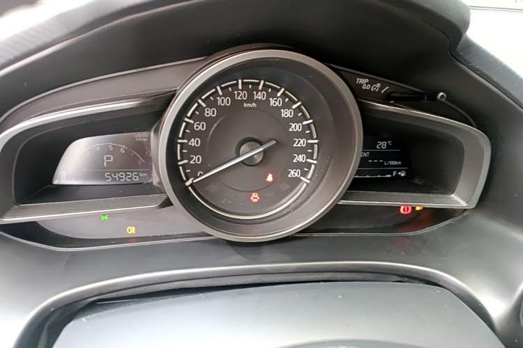 Used Mazda 3 Axela 2017 Sedan 1.5L Automatic Comfort Model Emission Standard China V Instrument Cluster