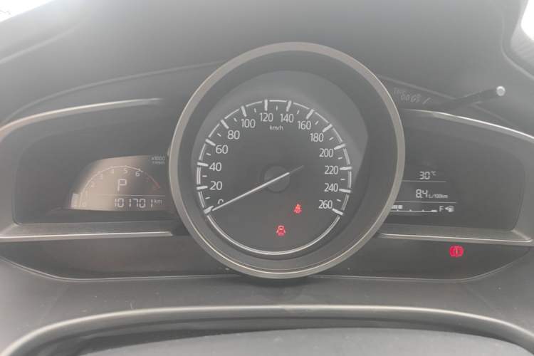 Used Mazda 3 Axela 2017 Sedan 1.5L Automatic Comfort Model Emission Standard China V Instrument Cluster