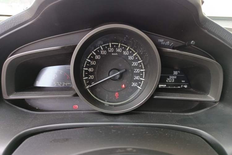 Used Mazda 3 Axela 2017 Sedan 1.5L Automatic Luxury Model Emission Standard China V Instrument Cluster