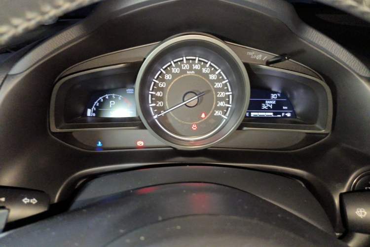 Used Mazda 3 Axela 2017 Hatchback 2.0L Automatic Luxury Model China VI Standard Instrument Cluster