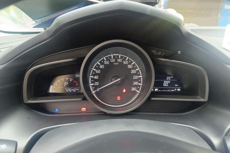 Used Mazda 3 Axela 2017 Sedan 1.5L Automatic Luxury Model Emission Standard China V Instrument Cluster