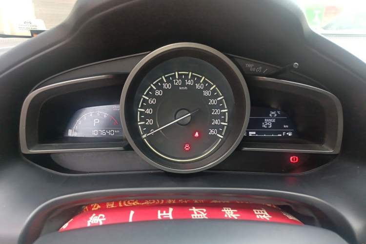 Used Mazda 3 Axela 2017 Sedan 1.5L Automatic Comfort Model China VI Standard Instrument Cluster