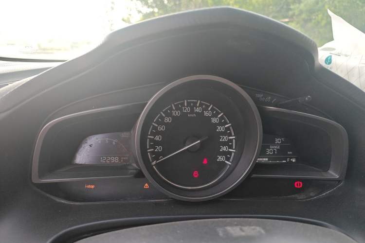 Used Mazda 3 Axela 2017 Sedan 1.5L Manual Comfort Model Emission Standard China V Instrument Cluster