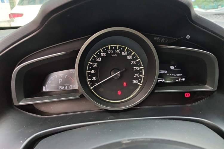 Used Mazda 3 Axela 2017 Sedan 1.5L Automatic Comfort Model Emission Standard China V Instrument Cluster