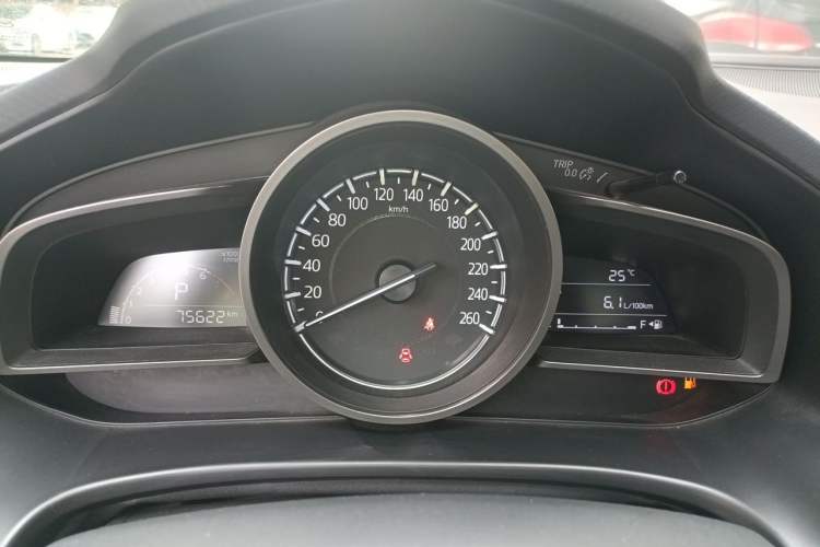 Used Mazda 3 Axela 2017 Sedan 1.5L Automatic Comfort Model Emission Standard China V Instrument Cluster