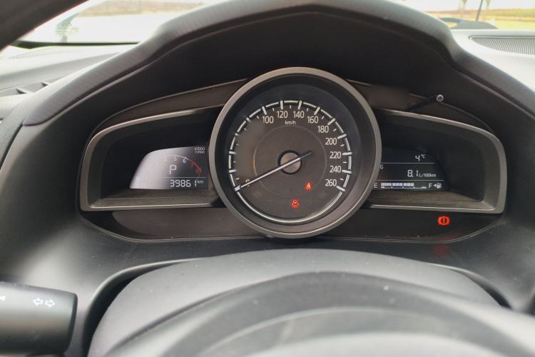 Used Mazda 3 Axela 2017 Sedan 1.5L Automatic Comfort Model Emission Standard China V Instrument Cluster