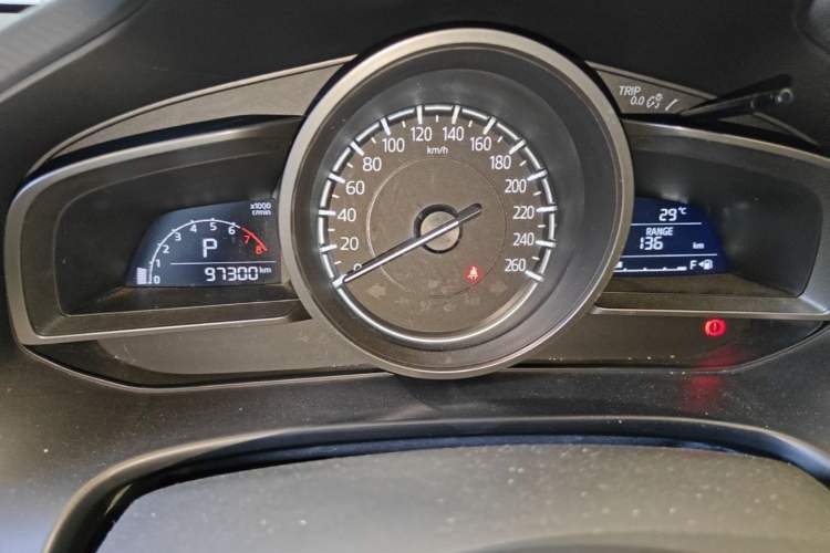 Used Mazda 3 Axela 2017 Sedan 1.5L Automatic Comfort Model Emission Standard China V Instrument Cluster