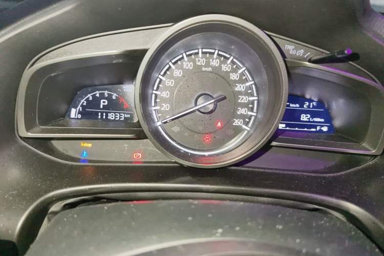 Used Mazda 3 Axela 2017 Sedan 1.5L Automatic Luxury Model Emission Standard China V Instrument Cluster