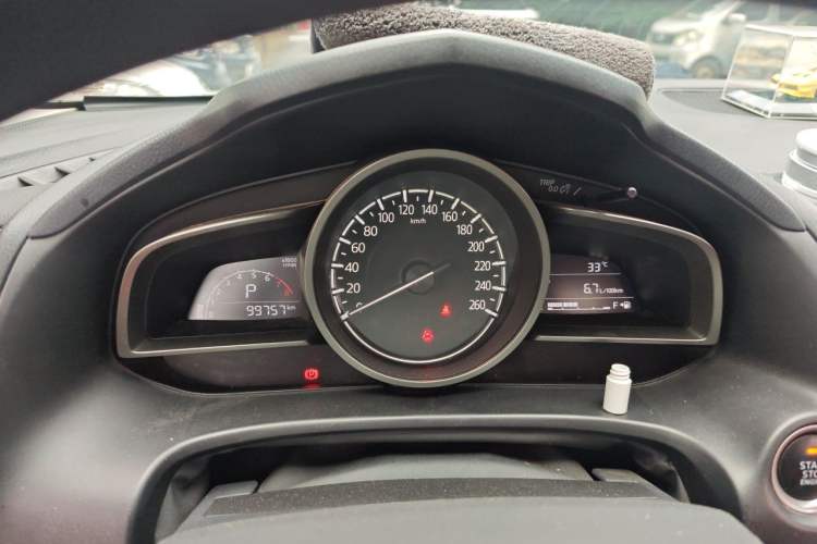Used Mazda 3 Axela 2017 Sedan 1.5L Automatic Luxury Model Emission Standard China V Instrument Cluster