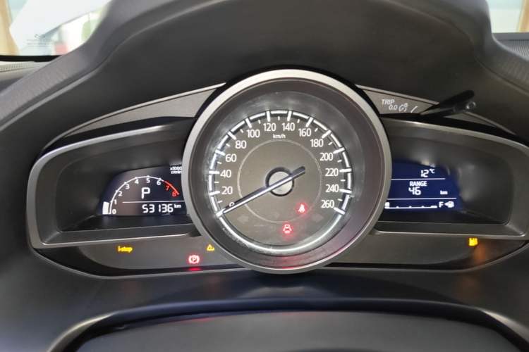 Used Mazda 3 Axela 2017 Sedan 1.5L Automatic Luxury Model Emission Standard China V Instrument Cluster