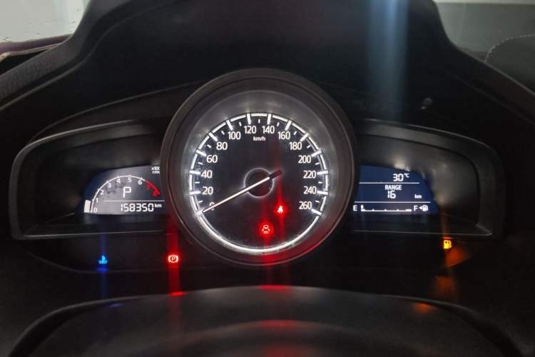 Used Mazda 3 Axela 2017 Sedan 1.5L Automatic Luxury Model Emission Standard China V Instrument Cluster