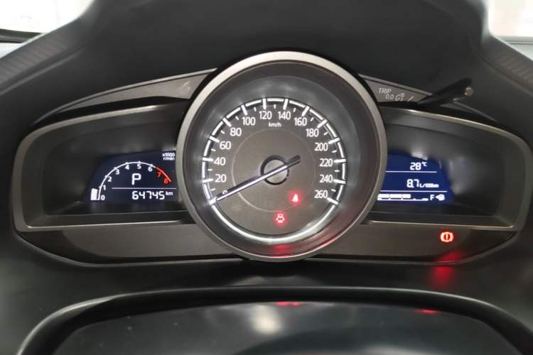 Used Mazda 3 Axela 2017 Sedan 1.5L Automatic Comfort Model Emission Standard China V Instrument Cluster