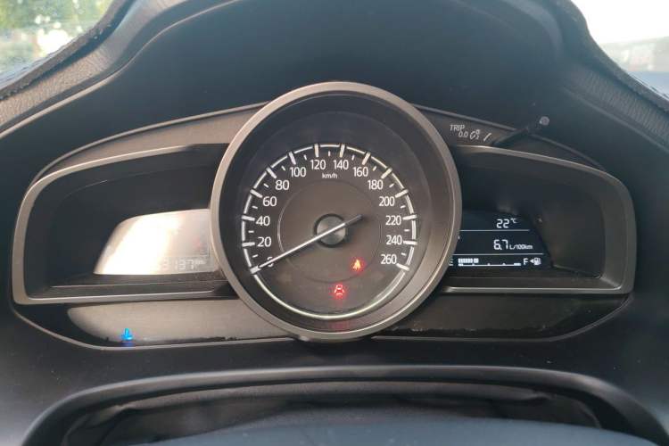 Used Mazda 3 Axela 2017 Sedan 2.0L Automatic Prestige Model China VI Standard Instrument Cluster