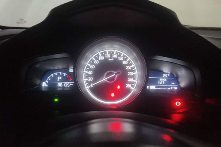 Used Mazda 3 Axela 2017 Hatchback 1.5L Automatic Comfort Model Emission Standard China V Instrument Cluster