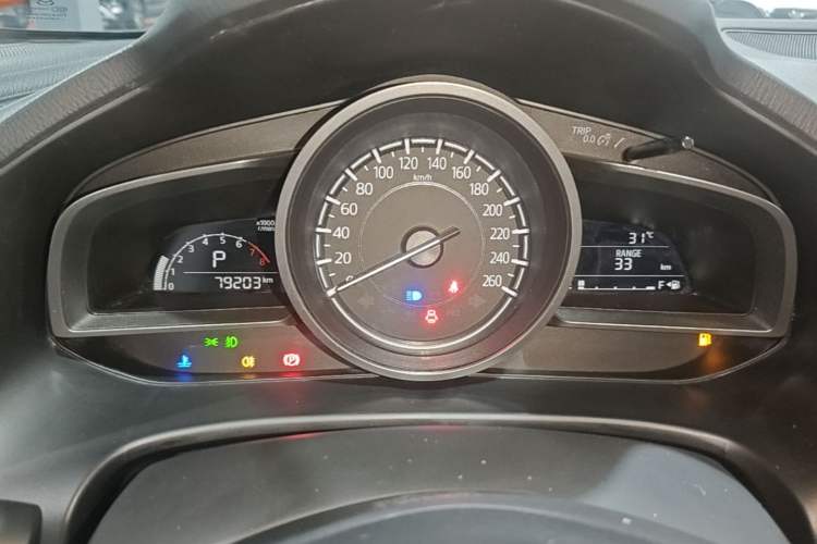 Used Mazda 3 Axela 2017 Sedan 1.5L Automatic Luxury Model Emission Standard China V Instrument Cluster