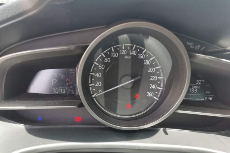 Used Mazda 3 Axela 2017 Sedan 1.5L Automatic Luxury Model Emission Standard China V Instrument Cluster