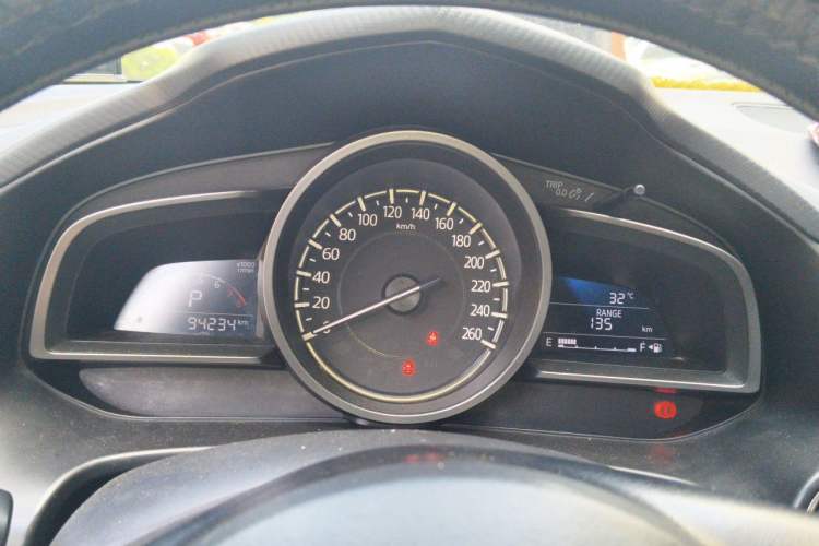 Used Mazda 3 Axela 2017 Sedan 1.5L Automatic Comfort Model Emission Standard China V Instrument Cluster
