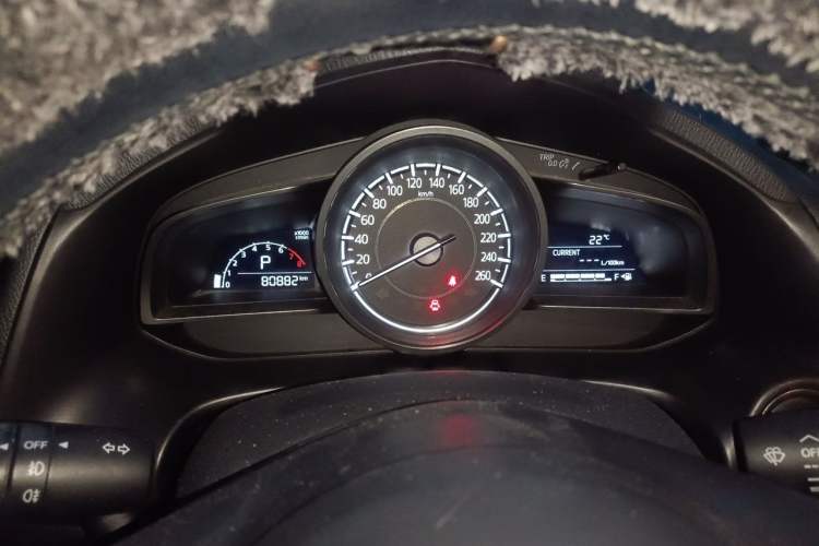Used Mazda 3 Axela 2017 Sedan 1.5L Automatic Luxury Model Emission Standard China V Instrument Cluster