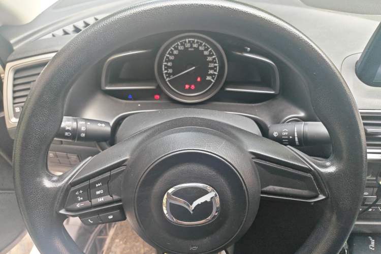 Used Mazda 3 Axela 2017 Sedan 1.5L Automatic Luxury Model Emission Standard China V Instrument Cluster