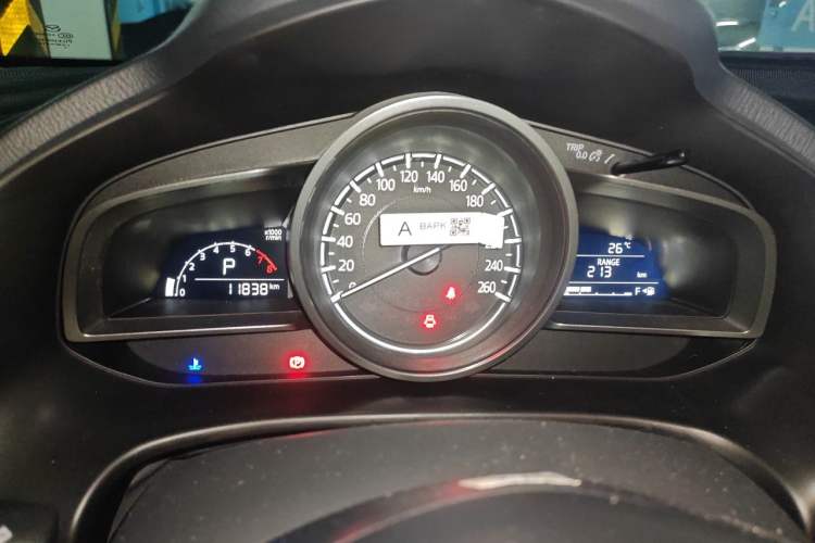 Used Mazda 3 Axela 2017 Sedan 1.5L Automatic Luxury Model China VI Standard Instrument Cluster