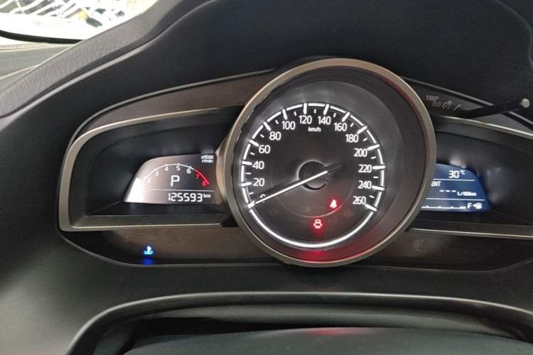 Used Mazda 3 Axela 2017 Sedan 1.5L Automatic Luxury Model Emission Standard China V Instrument Cluster