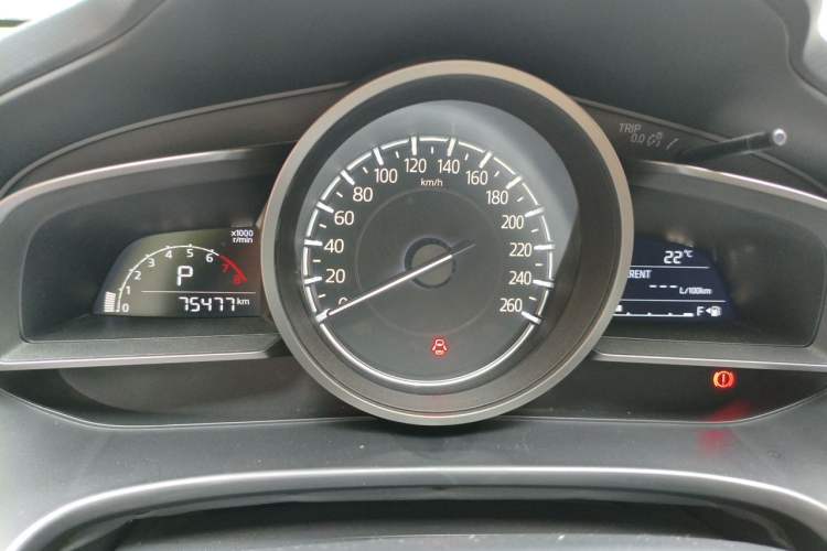 Used Mazda 3 Axela 2017 Sedan 1.5L Automatic Comfort Model Emission Standard China V Instrument Cluster