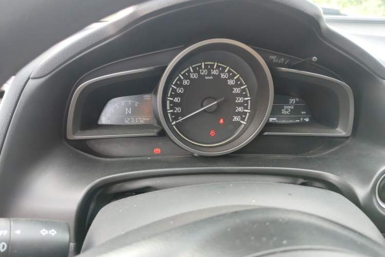 Used Mazda 3 Axela 2017 Sedan 1.5L Automatic Luxury Model Emission Standard China V Instrument Cluster