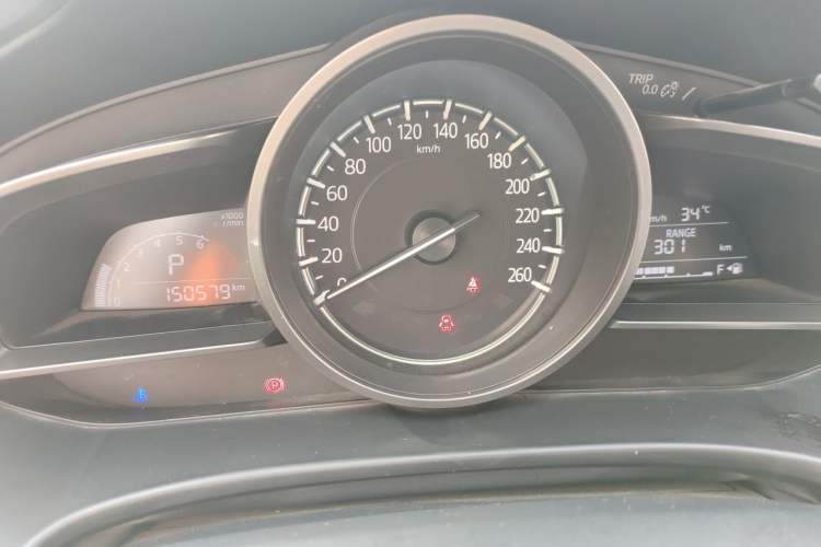 Used Mazda 3 Axela 2017 Sedan 1.5L Automatic Luxury Model Emission Standard China V Instrument Cluster