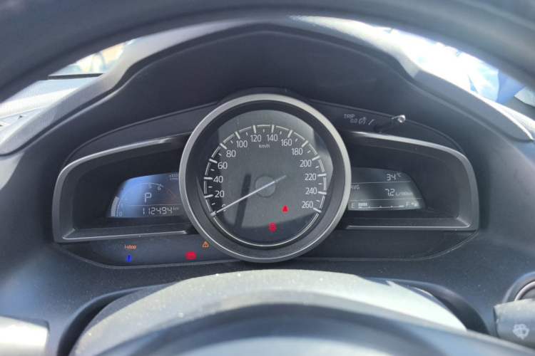 Used Mazda 3 Axela 2017 Sedan 1.5L Automatic Luxury Model Emission Standard China V Instrument Cluster