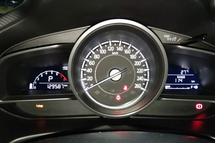 Used Mazda 3 Axela 2017 Sedan 1.5L Automatic Comfort Model Emission Standard China V Instrument Cluster
