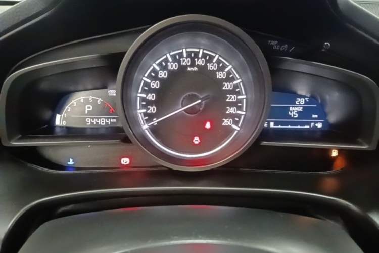 Used Mazda 3 Axela 2017 Sedan 1.5L Automatic Luxury Model Emission Standard China V Instrument Cluster
