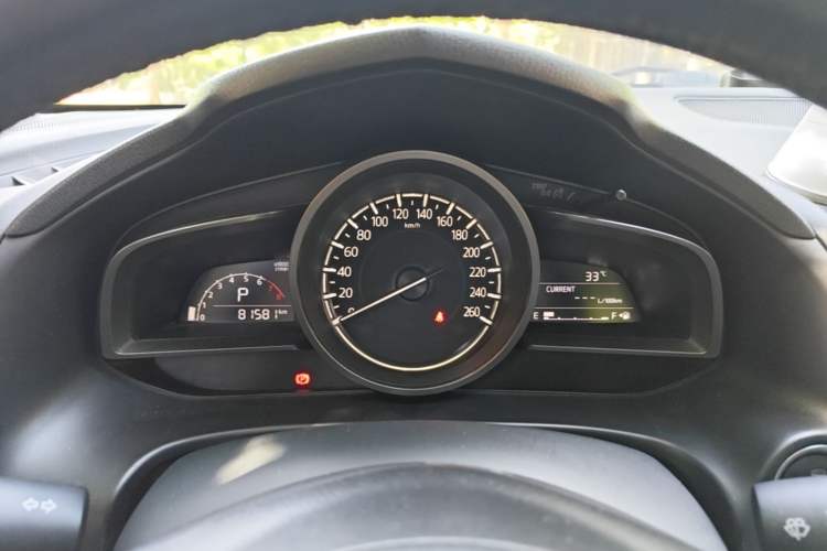 Used Mazda 3 Axela 2017 Sedan 1.5L Automatic Luxury Model Emission Standard China V Instrument Cluster
