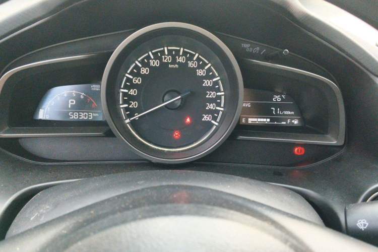 Used Mazda 3 Axela 2017 Sedan 1.5L Automatic Comfort Model China VI Standard Instrument Cluster