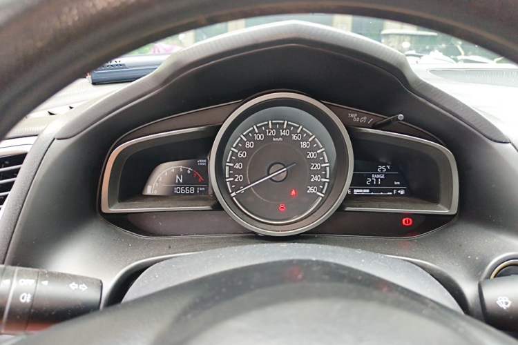 Used Mazda 3 Axela 2017 Sedan 1.5L Automatic Comfort Model Emission Standard China V Instrument Cluster