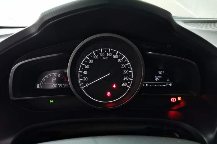 Used Mazda 3 Axela 2017 Sedan 1.5L Automatic Comfort Model Emission Standard China V Instrument Cluster