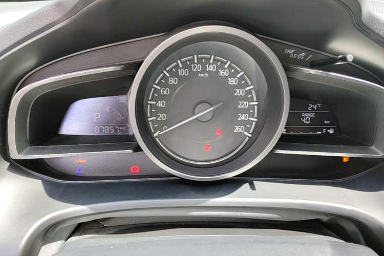 Used Mazda 3 Axela 2017 Sedan 1.5L Automatic Luxury Model Emission Standard China V Instrument Cluster