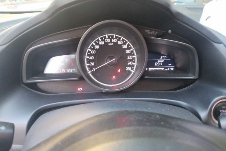 Used Mazda 3 Axela 2017 Sedan 1.5L Automatic Luxury Model Emission Standard China V Instrument Cluster