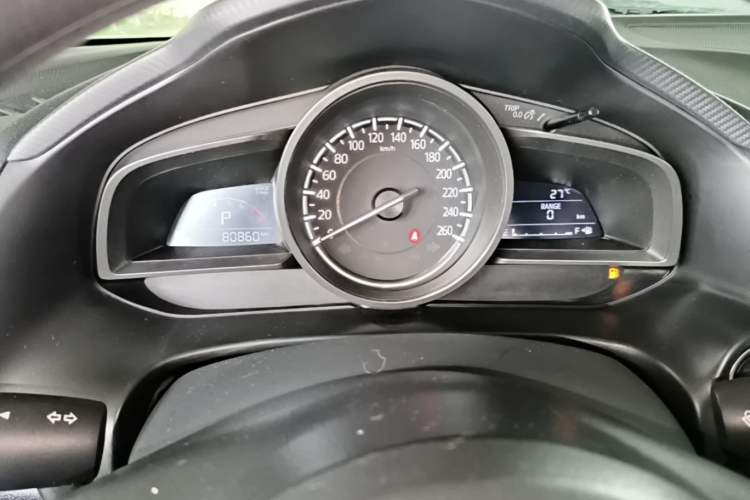 Used Mazda 3 Axela 2017 Sedan 1.5L Automatic Comfort Model Emission Standard China V Instrument Cluster