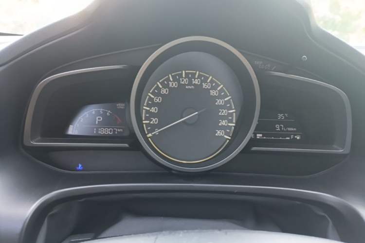 Used Mazda 3 Axela 2017 Hatchback 2.0L Automatic Luxury Model Emission Standard China V Instrument Cluster