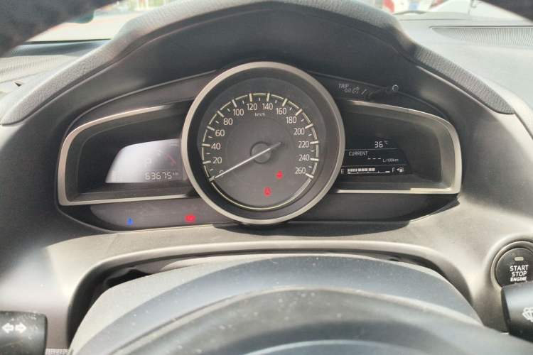 Used Mazda 3 Axela 2017 Hatchback 2.0L Automatic Luxury Model Emission Standard China V Instrument Cluster