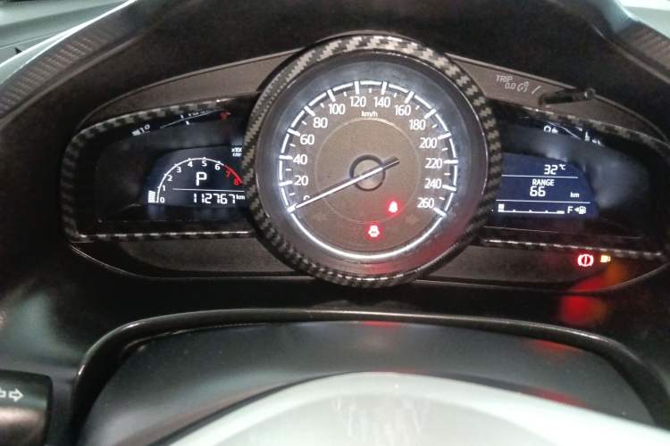 Used Mazda 3 Axela 2017 Sedan 1.5L Automatic Comfort Model Emission Standard China V Instrument Cluster