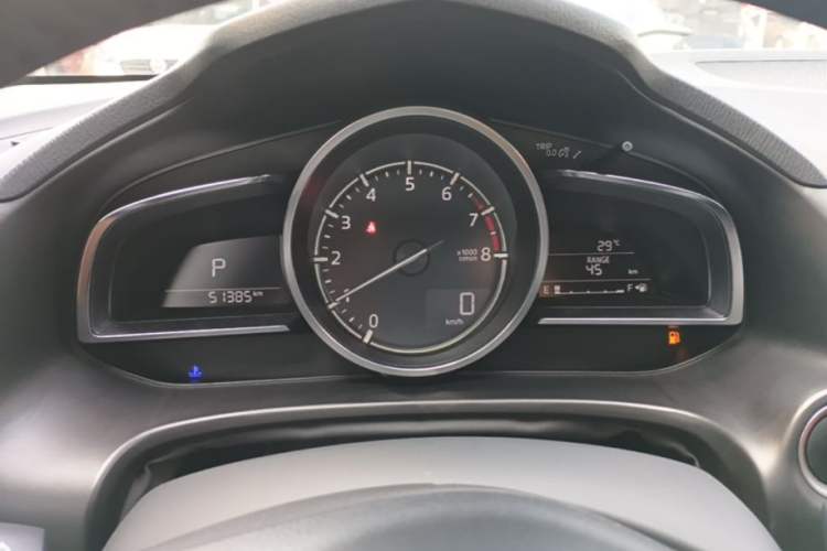 Used Mazda 3 Axela 2017 Hatchback 2.0L Automatic Sport Model China V Emission Standard Instrument Cluster