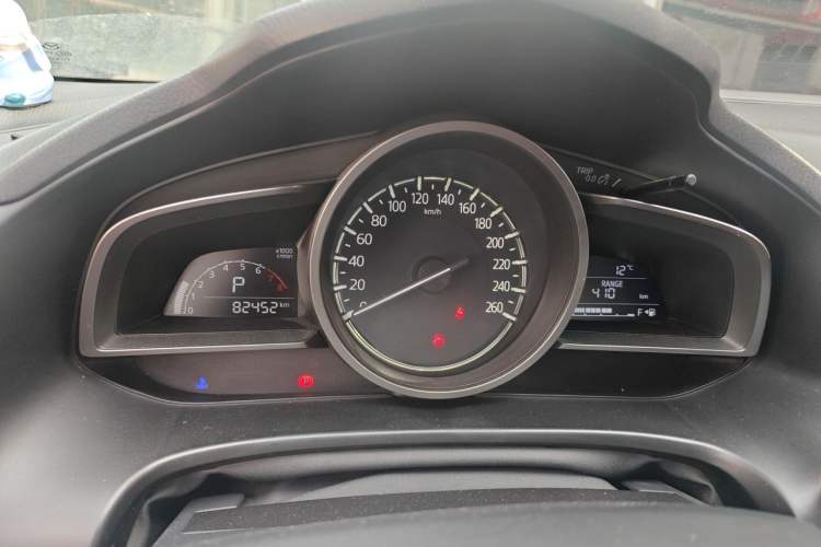 Used Mazda 3 Axela 2017 Sedan 1.5L Automatic Luxury Model Emission Standard China V Instrument Cluster